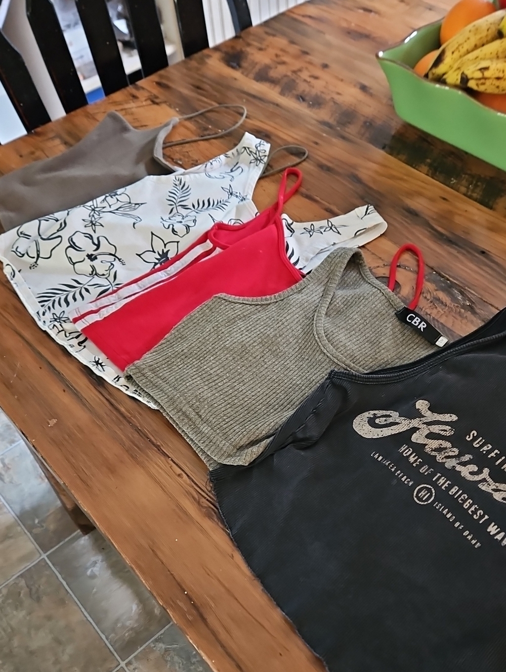 Mixed Cropped Tank Top Set - Gray, Black, Red, Cream Floral Sz Small